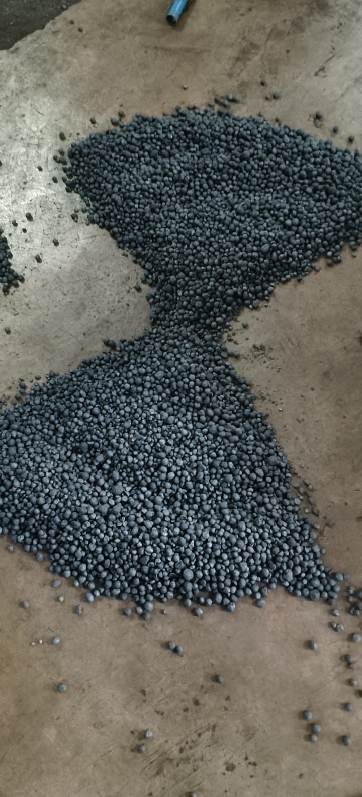 Sponge iron pellets composite